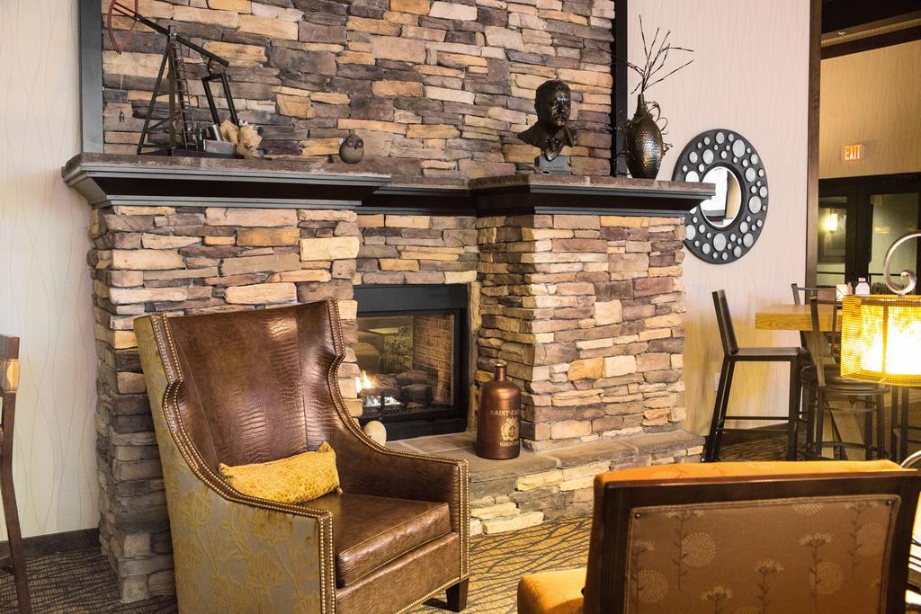 Teddy'S Residential Suites Watford City Eksteriør bilde