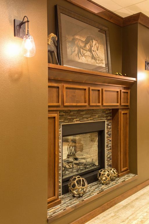 Teddy'S Residential Suites Watford City Eksteriør bilde