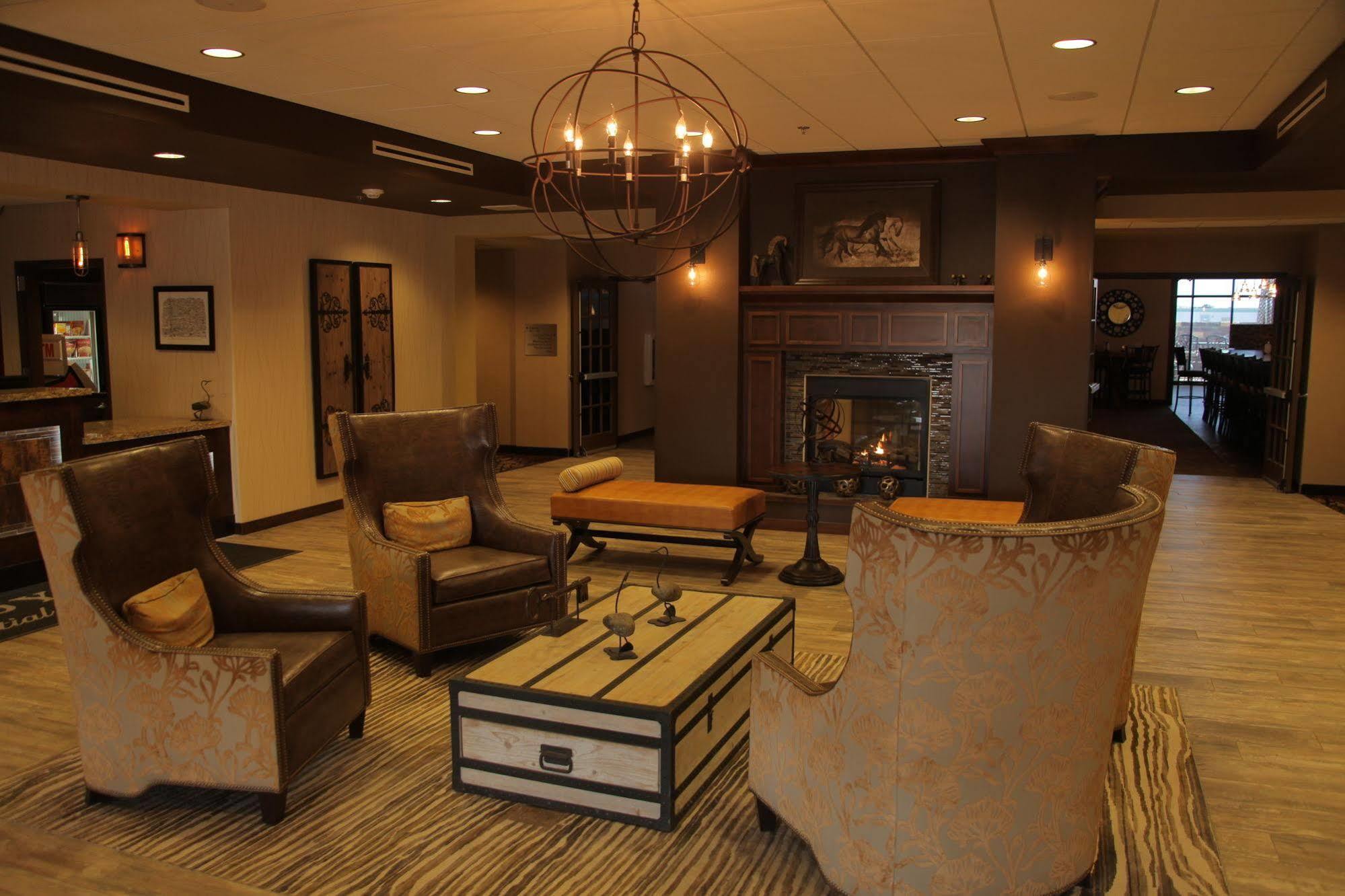 Teddy'S Residential Suites Watford City Eksteriør bilde