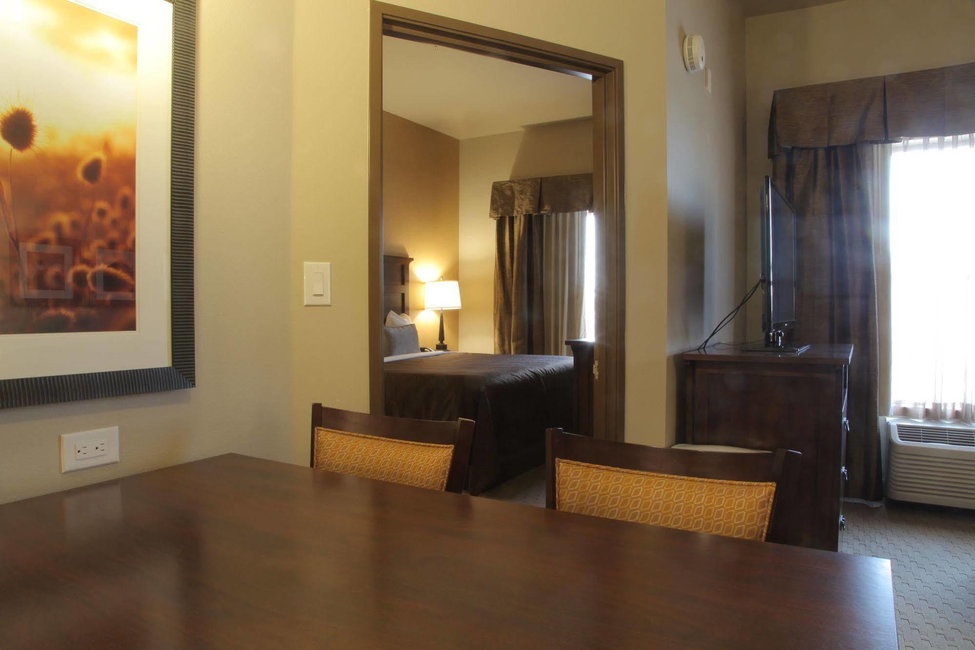 Teddy'S Residential Suites Watford City Eksteriør bilde